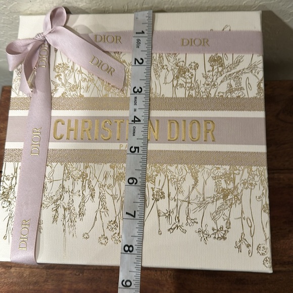 Dior Floral Gift Box with Tissue and Ribbon - Picture 9 of 11